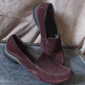 Women's Privo Maroon Suede Loafers with white topstitching size 7.5